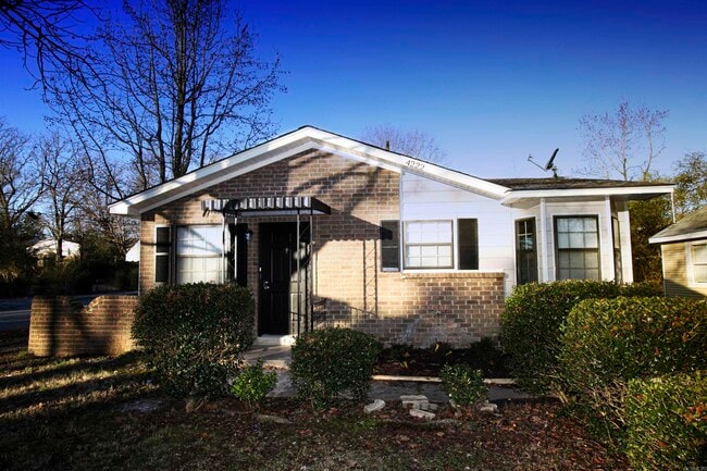 Building Photo - 4222 Zion St Rental