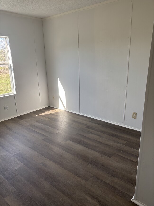 Photo - 1010 Cannery Rd