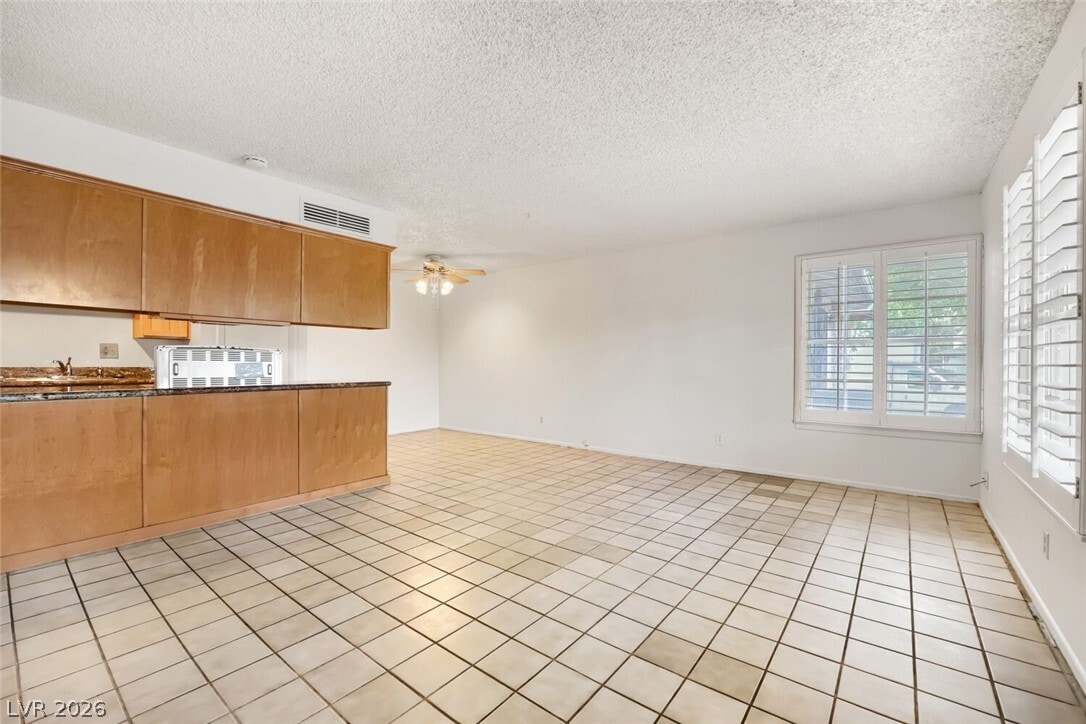Photo - 1377 Lorilyn Ave Unit 3