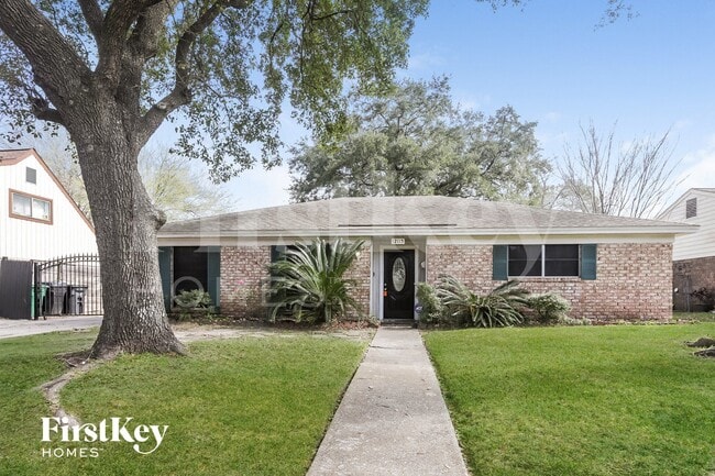 Photo - 12115 Hillcroft St