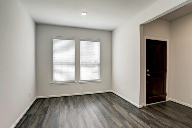 Photo - 8106 Cliffside Terrace Ct