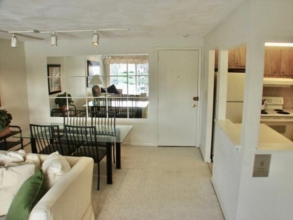 Photo - 18 Hamilton Rd Unit 205