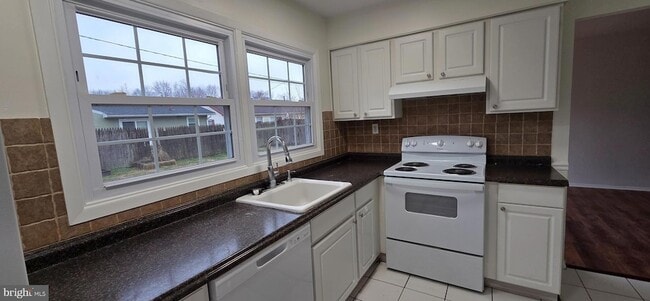 Photo - 10 Gardenbrook Ln