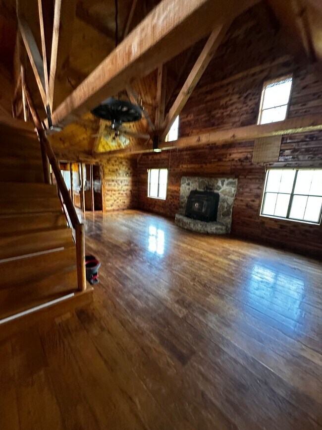 Photo - Log Cabin in Pilot Grove, MO