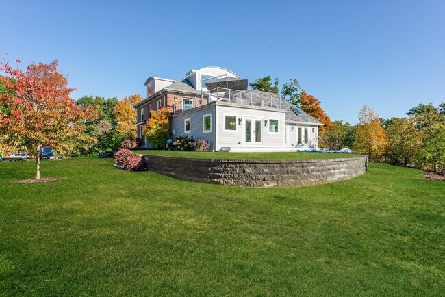 Photo - 2-4 Evergreen Ave