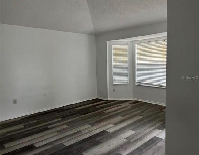 Photo - 3335 La Salle Ave