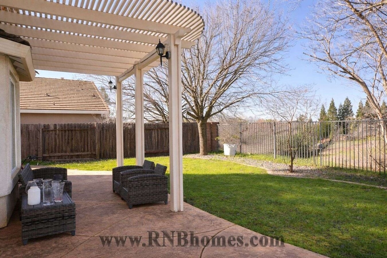 Photo - 1000 Cameron Dr