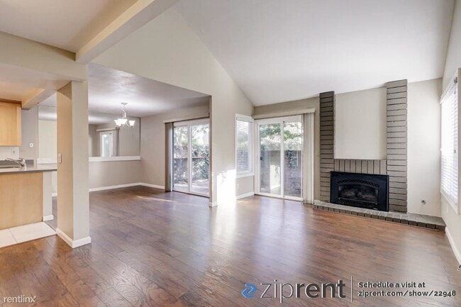 Photo - 2 br, 1.5 bath Condo - 3106 Luna Court, Sa...