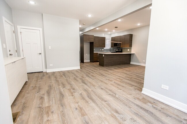 Photo - 5302 N Magnolia Ave Unit 1N