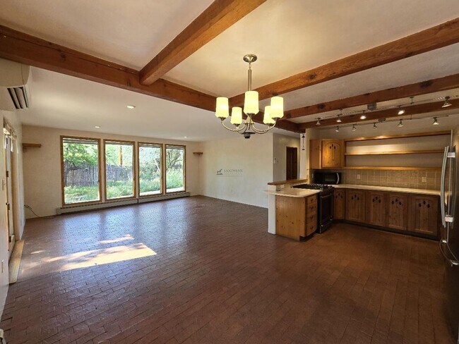 Photo - 133 Valley Dr