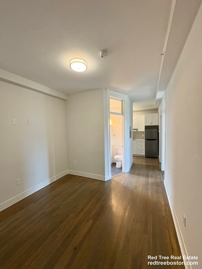 Building Photo - 77 Park Dr Unit 12