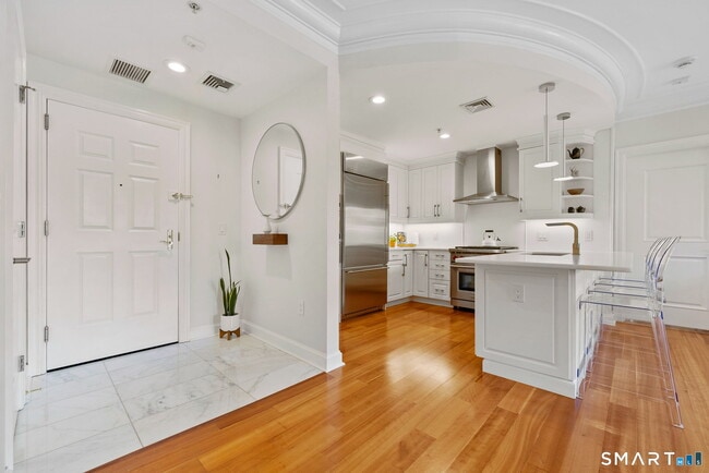 Photo - 85 Memorial Rd Unit 205