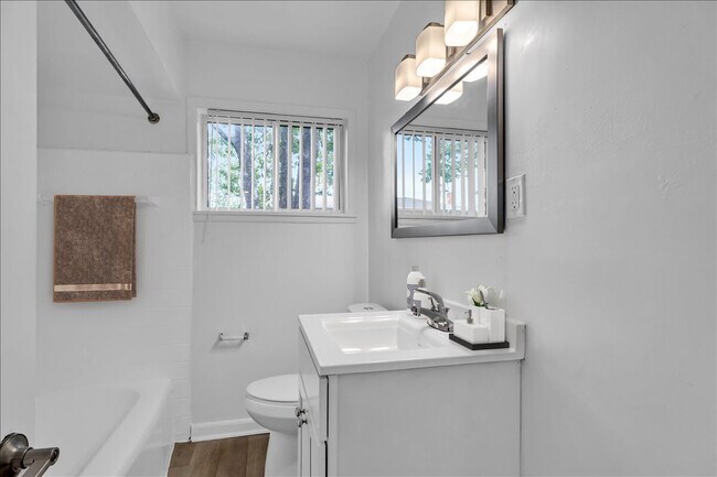 Photo - Oak Park Gardens