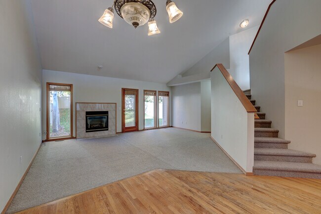 Photo - 3173 S Crabapple Ln