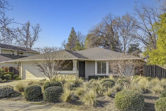 Photo - 312 N Alamo Dr