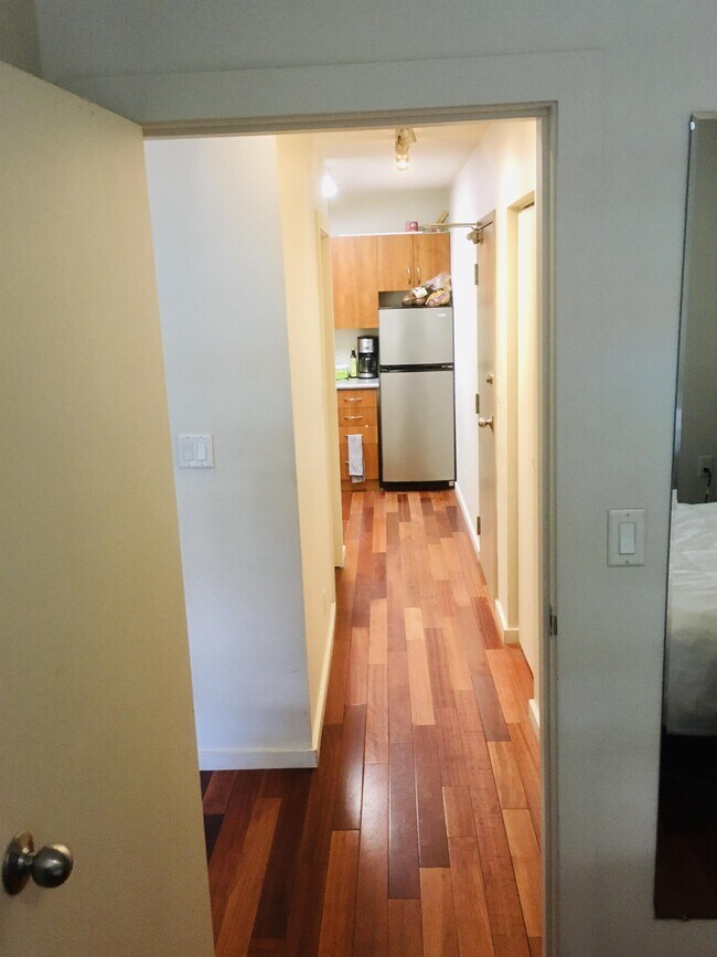 Photo - 440 Richards St Unit 305