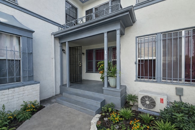 Photo - 2366 Venice Blvd. Unit 4