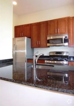 Building Photo - 59 Fort Ave Unit 1 Rental