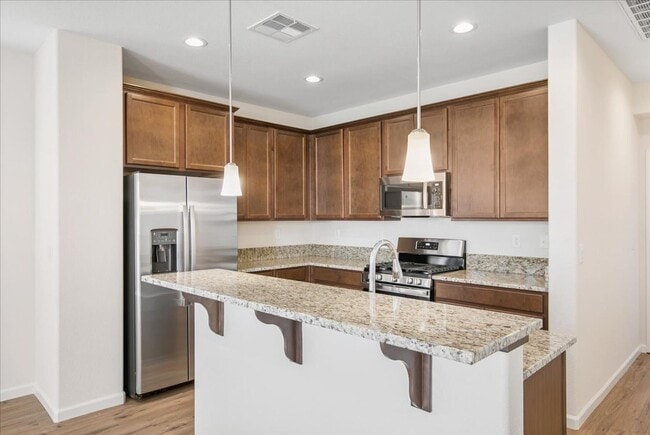 Photo - The Tahoe - Luxury 3 Bedroom, 2.5 Bath Tow...