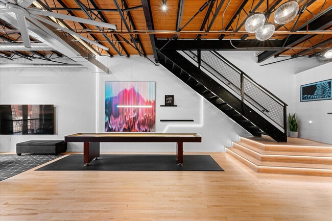 Building Photo - 2109 Larimer St Rental