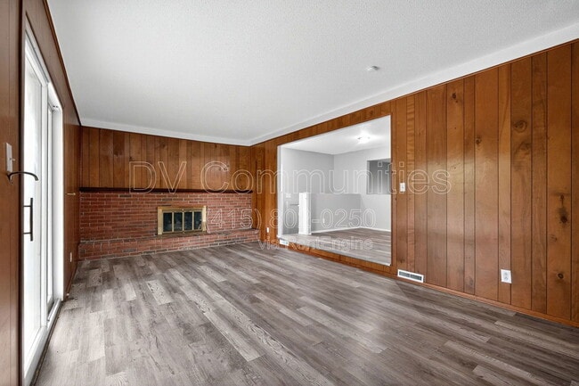 Photo - 2158 Waldorf Rd