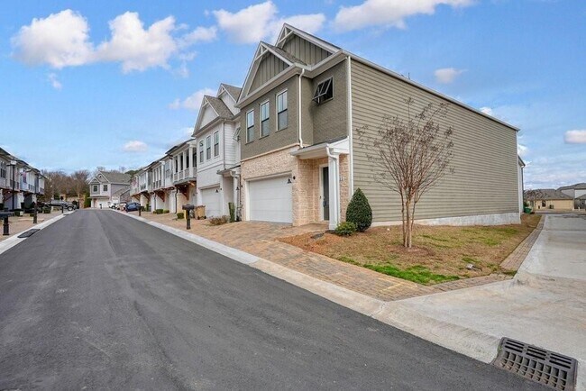 Photo - 123 Village Green Ave