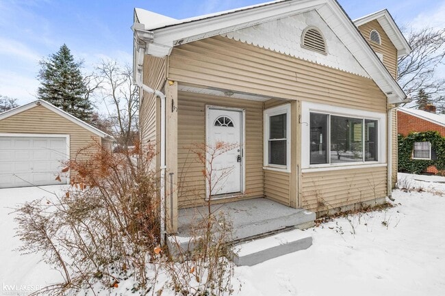 Photo - 7618 Sylvan St