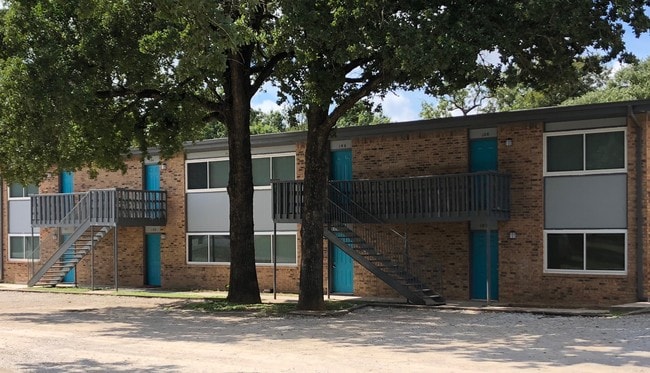 Creekside Apartments