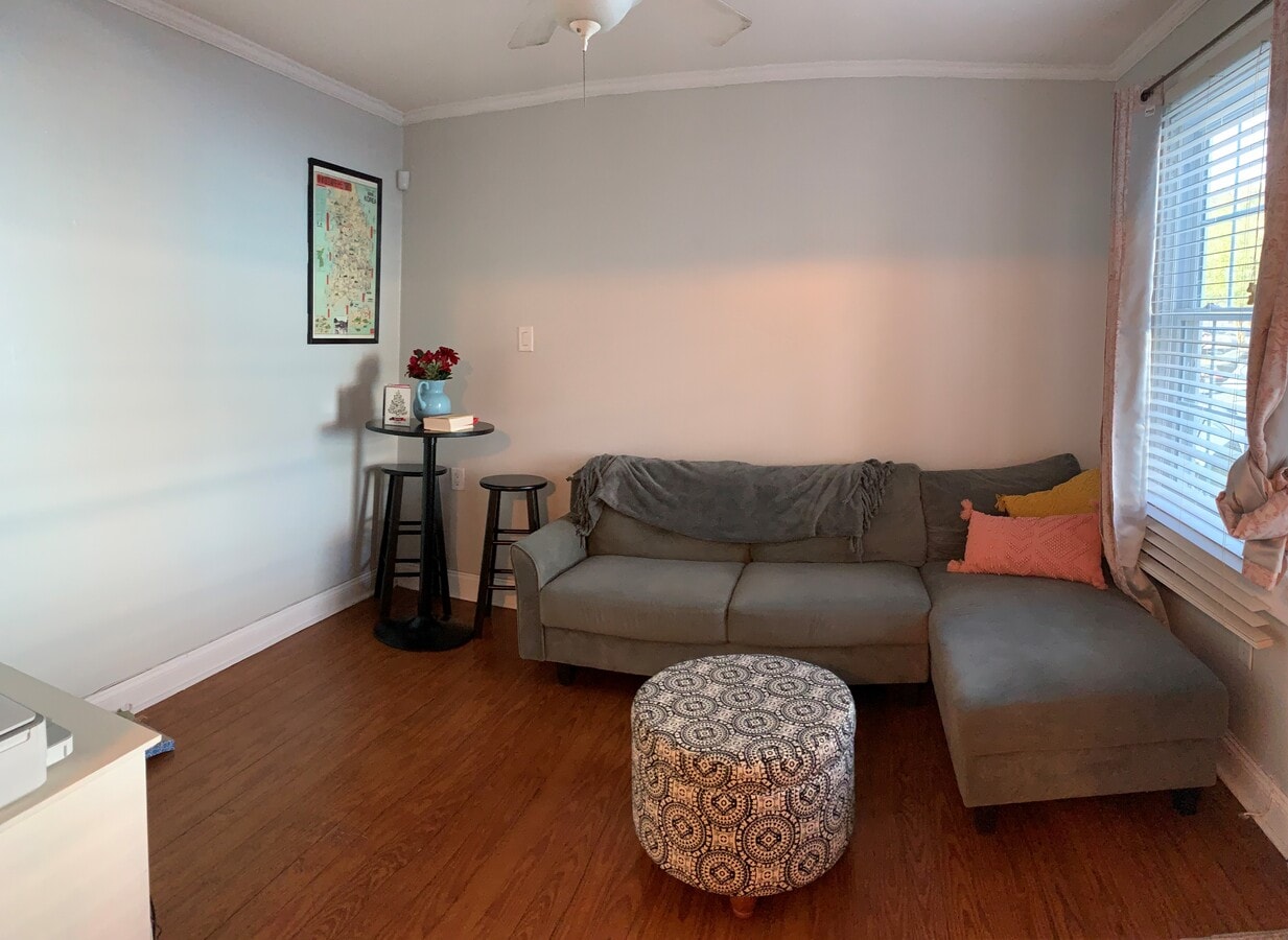 Photo - 1820 Homer St