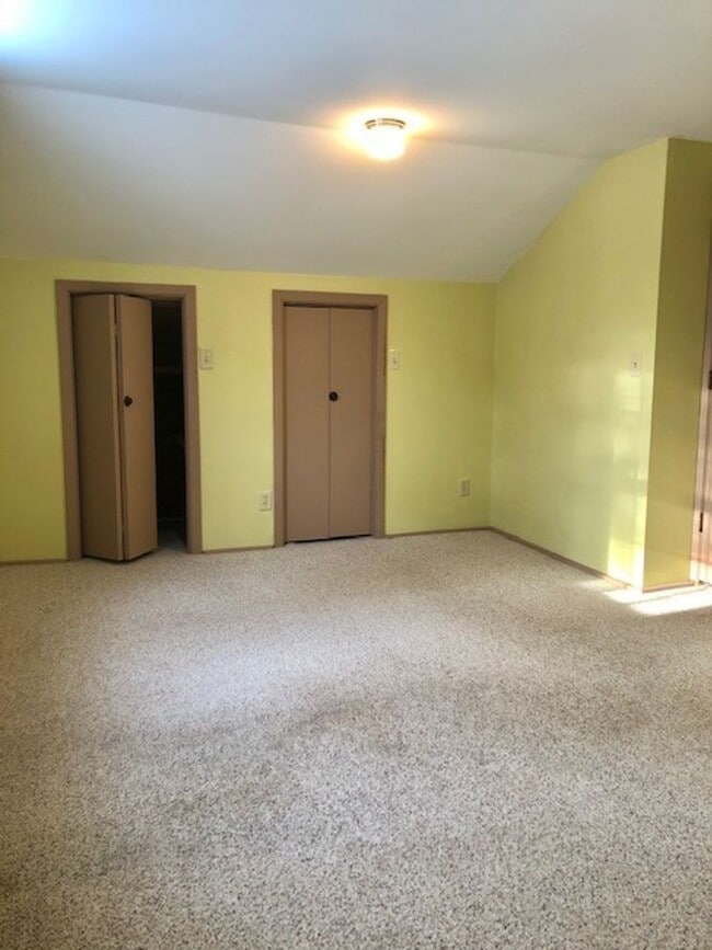 Photo - 4 Bedrooms, 2 Bathrooms Single Family Home in Crosslake, MN w/3 season porch