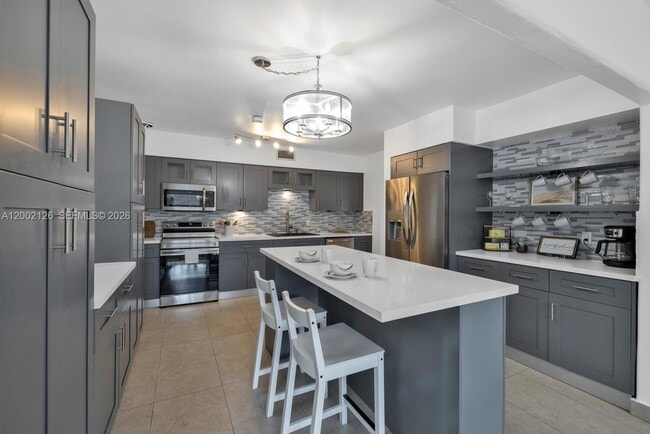 Photo - 1031 NE Little River Dr