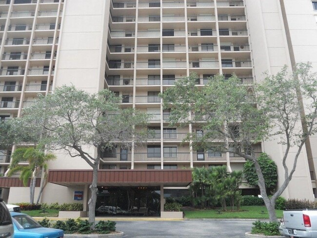 Building Photo - 9525 Blind Pass Rd Unit 902 Rental