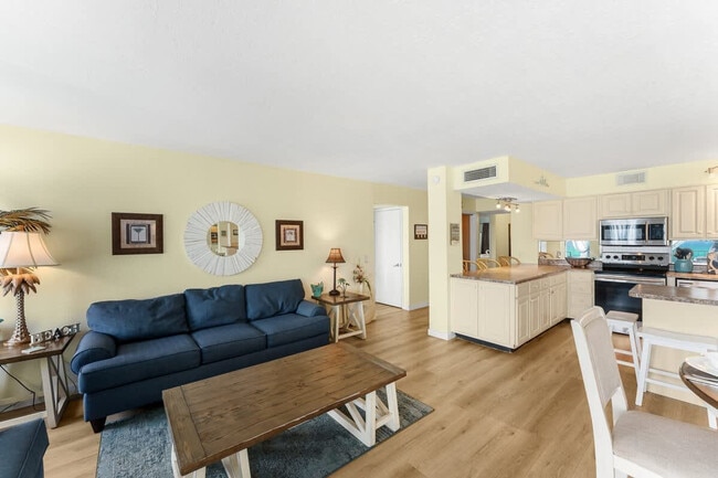 Photo - 8743 Thomas Dr Unidad FL15-ID1354960P