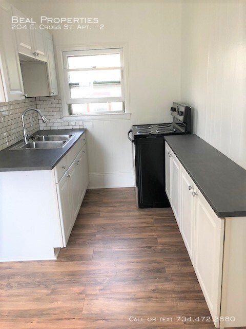 Photo - 204 E Cross St Unidad 2