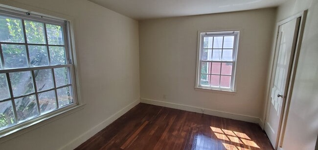 Photo - 615 Julian St