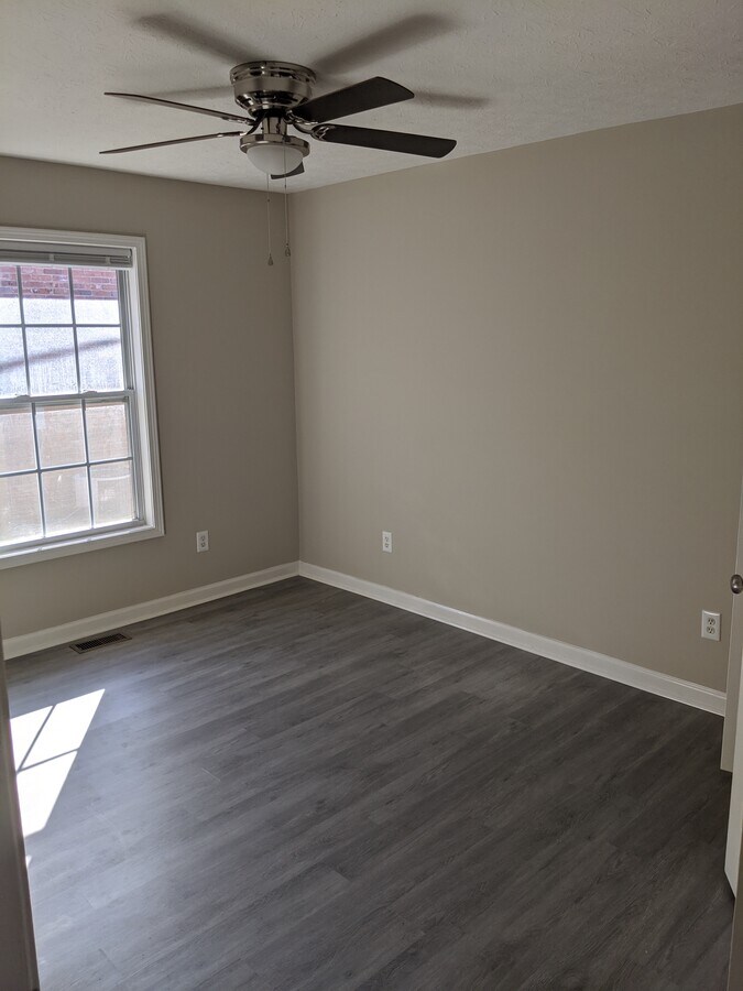 Photo - Central Drive Apartments Unit 168