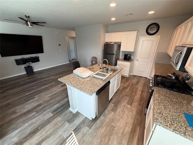 Photo - 225 Baum Dr