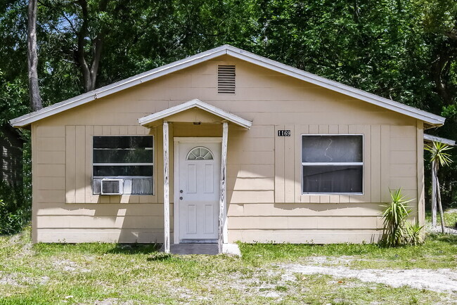 Building Photo - 1169 Comanche St Rental