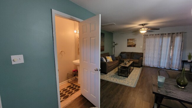 601 Peletier Loop Rd