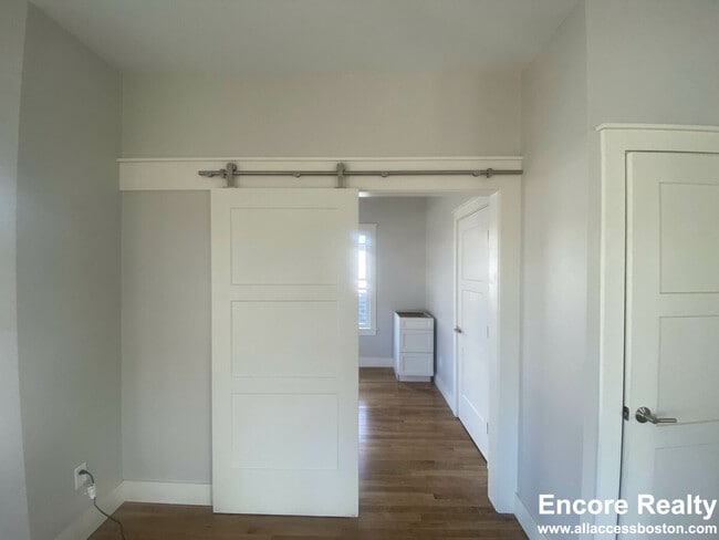 Photo - 66 Spring St Unidad 3