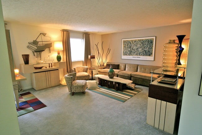 Photo - Stanford Court