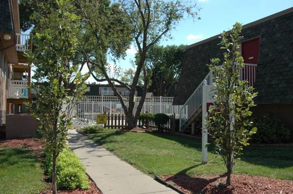 Riverbend Apartments - Riverbend - Newly Renovated! Call today!