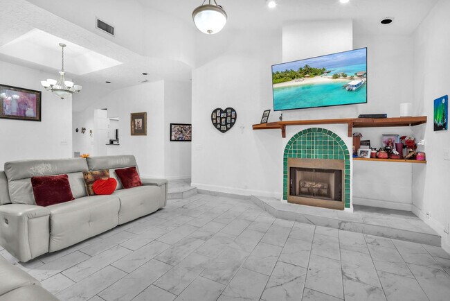 Photo - 22710 Meridiana Dr