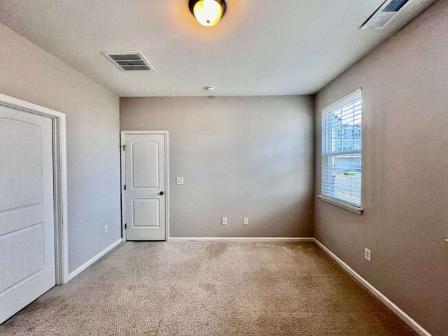 Photo - New Contruction Rental in the Reserve of Grassfield