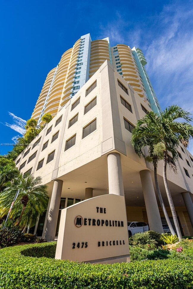Building Photo - 2475 Brickell Ave Unit 703 Rental