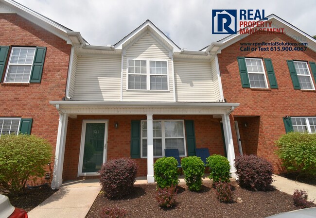 Wonderful 2BR/2.5BA townhome less than 1 m... - Wonderful 2BR/2.5BA townhome less than 1 m...