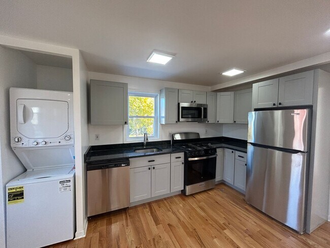 Photo - 95 7th Ave Unit 2