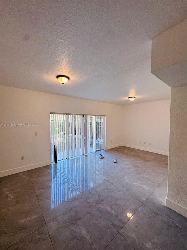 Photo - 949 SW 6th Pl