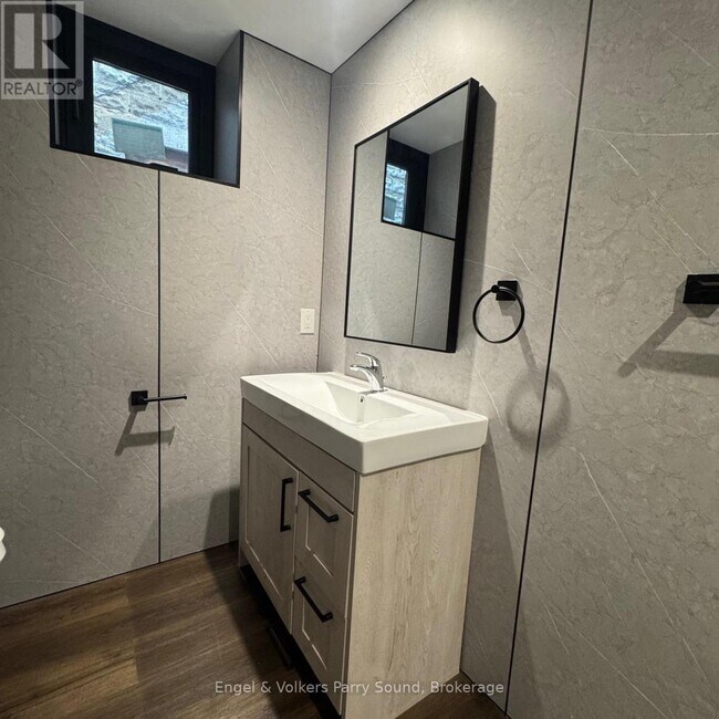 Photo - 57 James St Unité 101