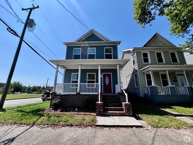Building Photo - Gorgeous 4 bedroom 3 bath new construction... Rental